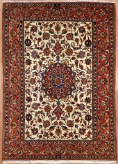 AN ISFAHAN RUG, CENTRAL PERSIA