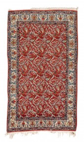 AN ISFAHAN WOOL RUGAn Isfahan