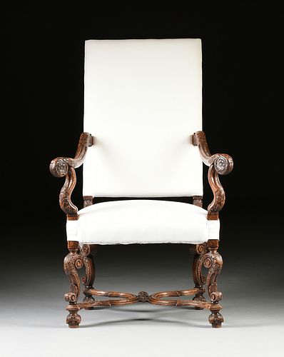 AN ITALIAN BAROQUE STYLE CARVED