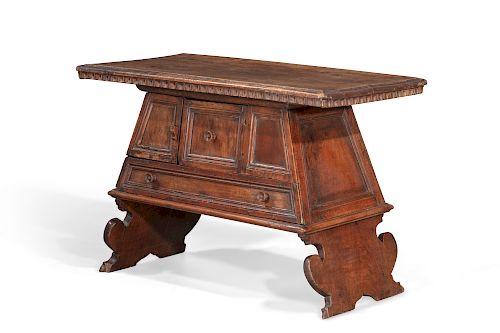 AN ITALIAN BAROQUE STYLE WALNUT