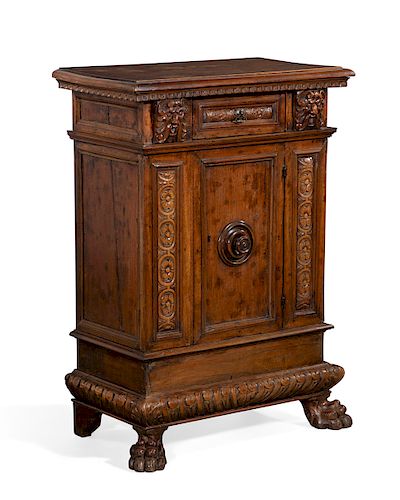 AN ITALIAN BAROQUE STYLE WALNUT