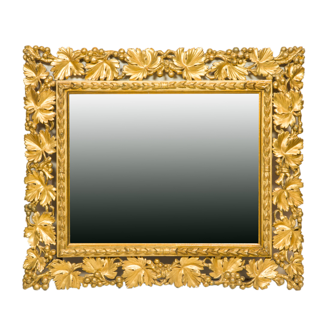 AN ITALIAN GILTWOOD MIRROR An