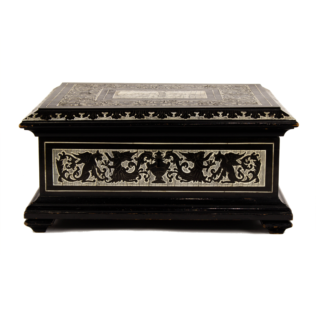 AN ITALIAN RENAISSANCE STYLE BONE