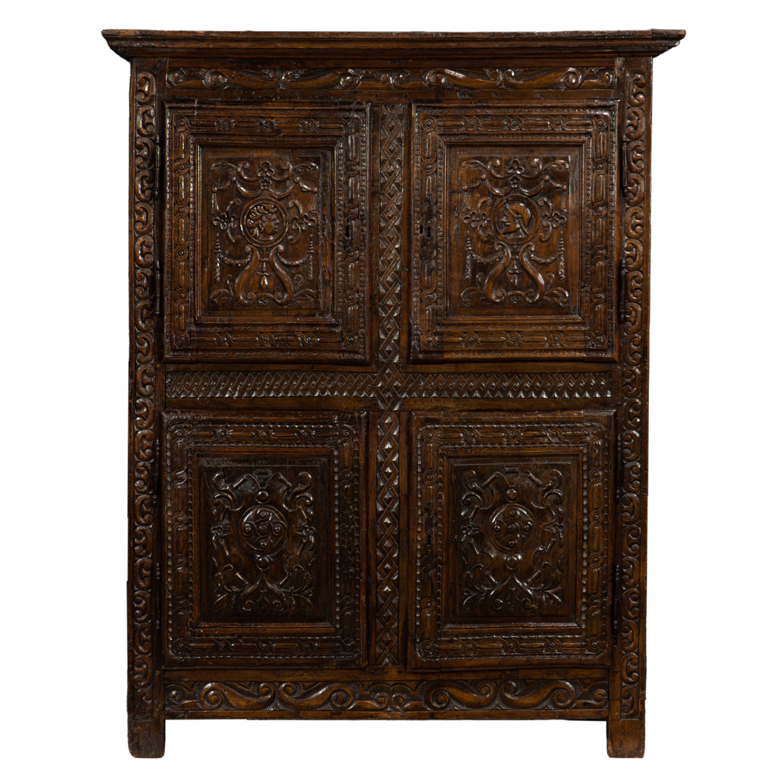 AN ITALIAN RENAISSANCE STYLE CARVED