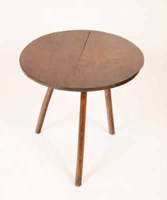 An oak cricket table with