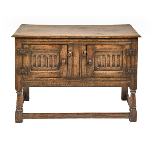 An oak cupboard or 'hutch', 20th c,