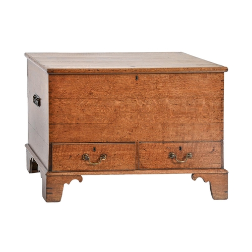 An oak mule chest, early 19th c,