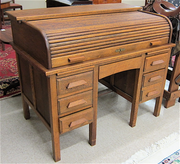 AN OAK ROLL-TOP DESK American early