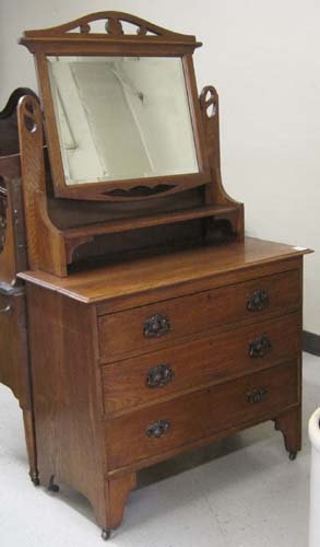 AN OAK VANITY DRESSER English c.
