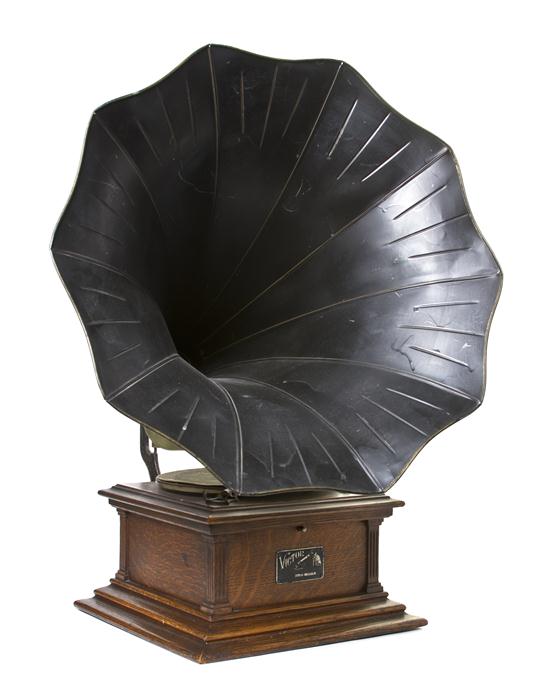 An Oak Victor Victrola model Vic