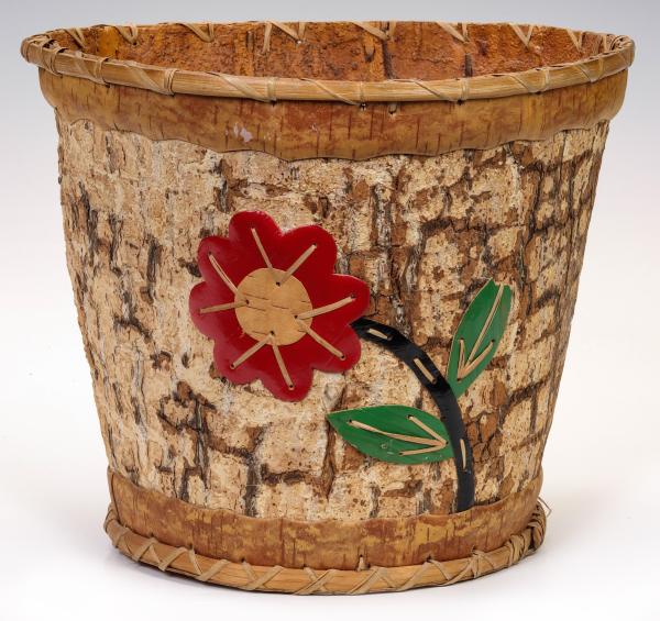 AN OJIBWE BIRCH BARK CONTAINER WITH