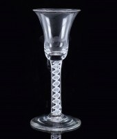 AN OPAQUE TWIST WINE GLASS Cir