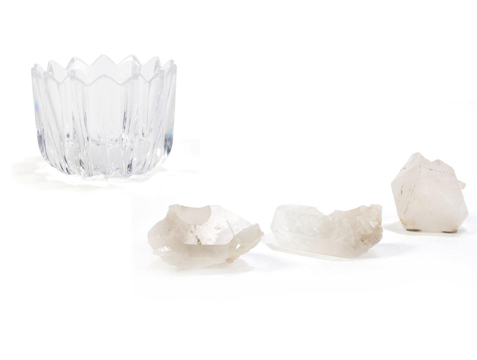 AN ORREFORS VASE AND THREE QUARTZ