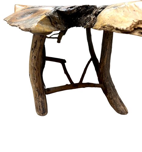 AN OUTSTANDING EXOTIC WOOD CARVED
