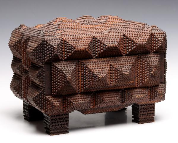 AN OUTSTANDING TRAMP ART BOX OF
