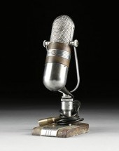 AN RCA POLYDIRECTIONAL TYPE 77