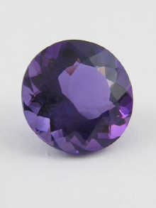 An unmounted amethyst measuring