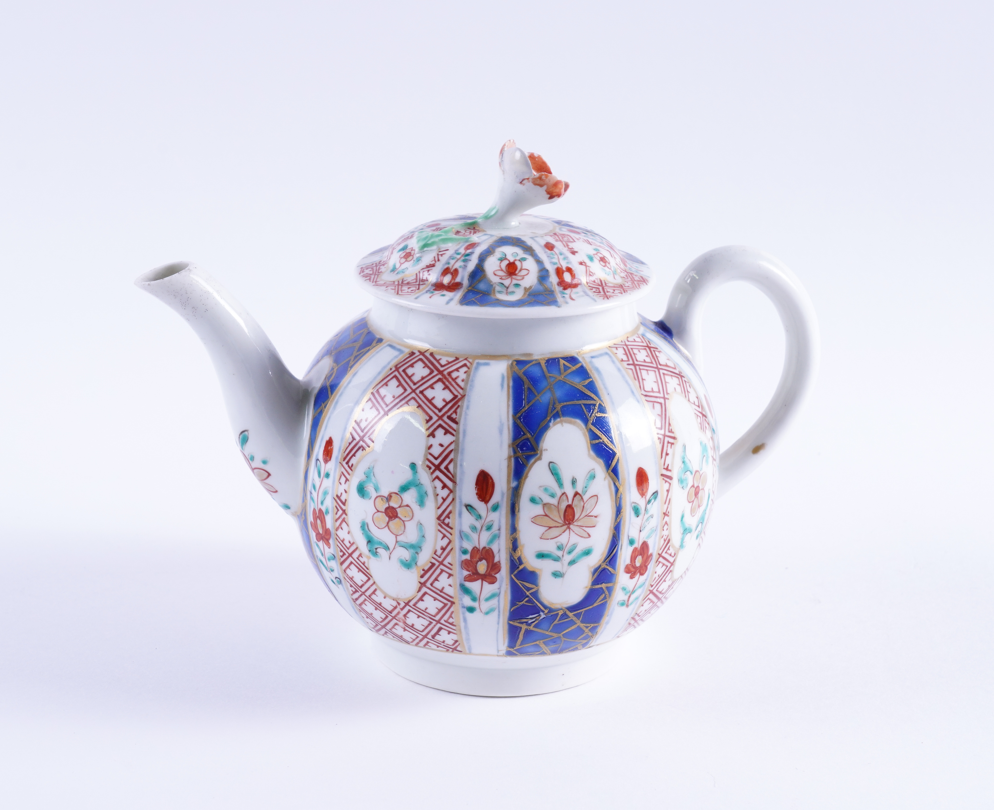 AN UNUSUAL WORCESTER `JAPAN'
