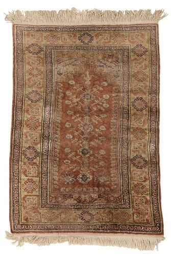 ANATOLIAN FLOSS RUG20th century,