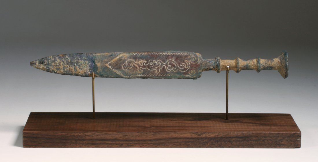 ANCIENT CHINESE BRONZE SWORD WITH