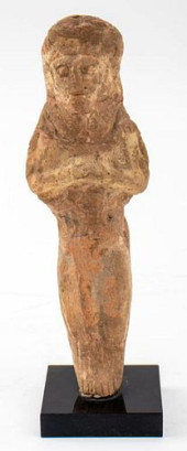 ANCIENT EARTHENWARE FIGURINE<b