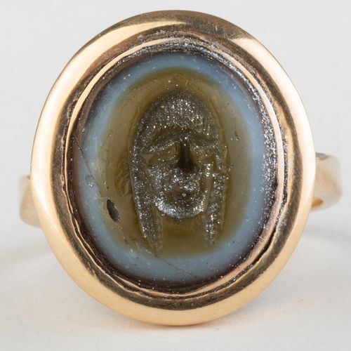 ANCIENT ROMAN GLASS INTAGLIO OF A