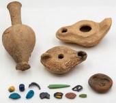 ANCIENT VESSEL, OIL LAMPS AND