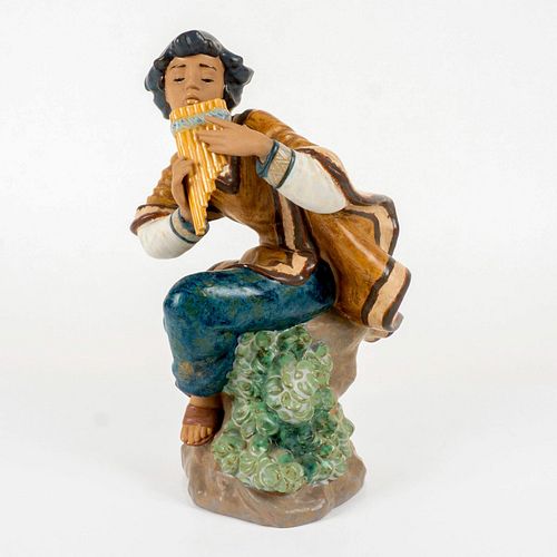 ANDEAN FLUTE PLAYER 1012174 -