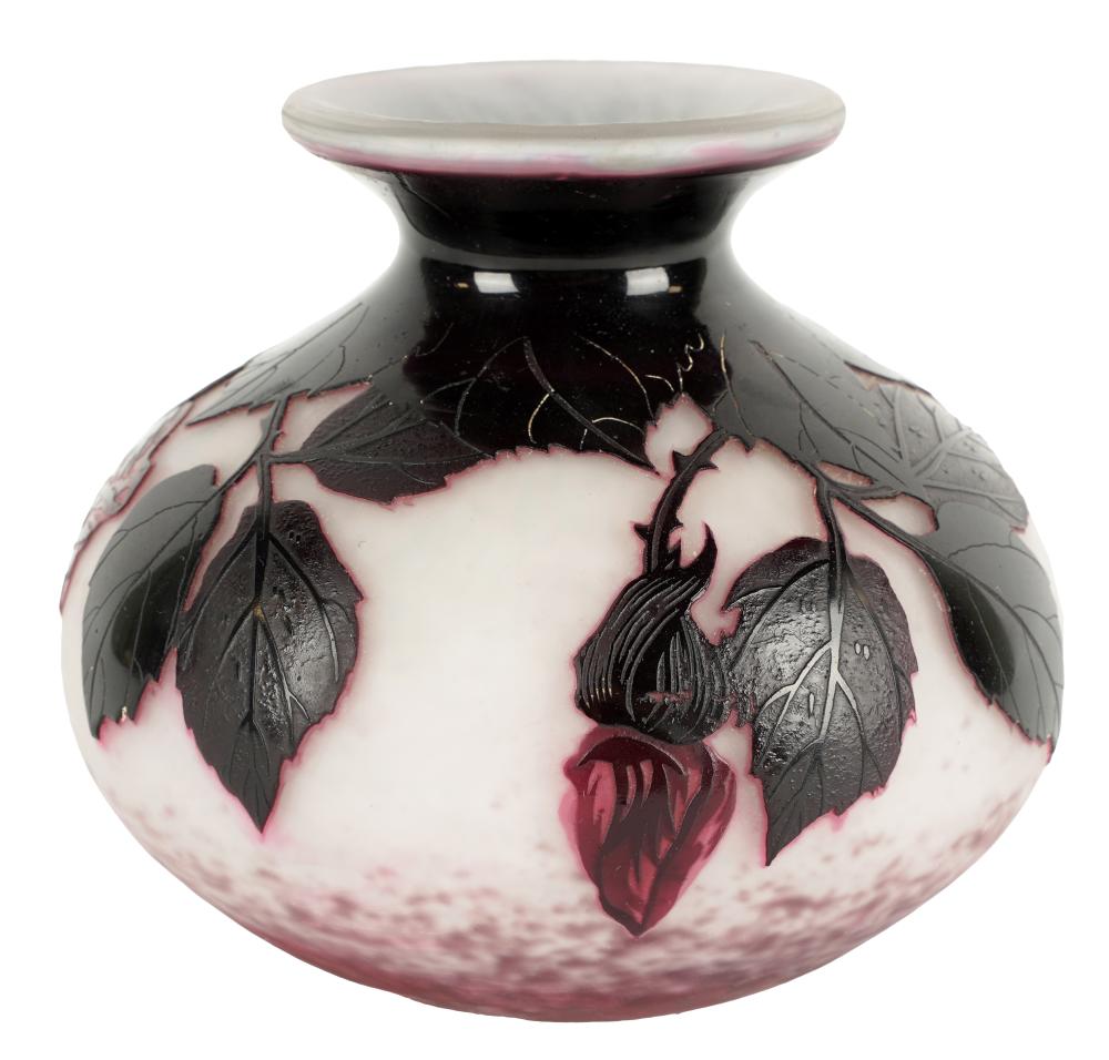 ANDRE DELATTE NANCY CAMEO GLASS
