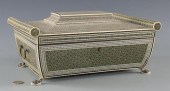 ANGLO-INDIAN MARQUETRY BOXAngl