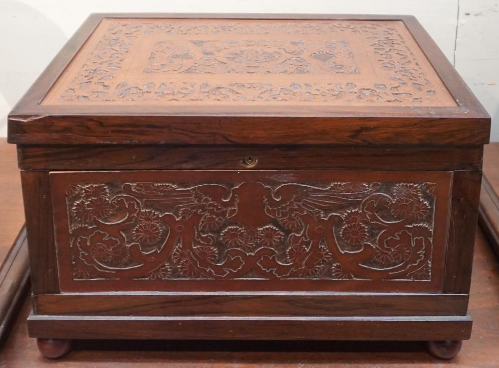 ANGLO-INDIAN ROSEWOOD AND LEATHER