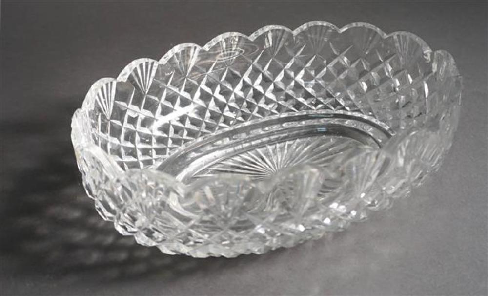 ANGLO-IRISH CUT CRYSTAL OVAL CENTER