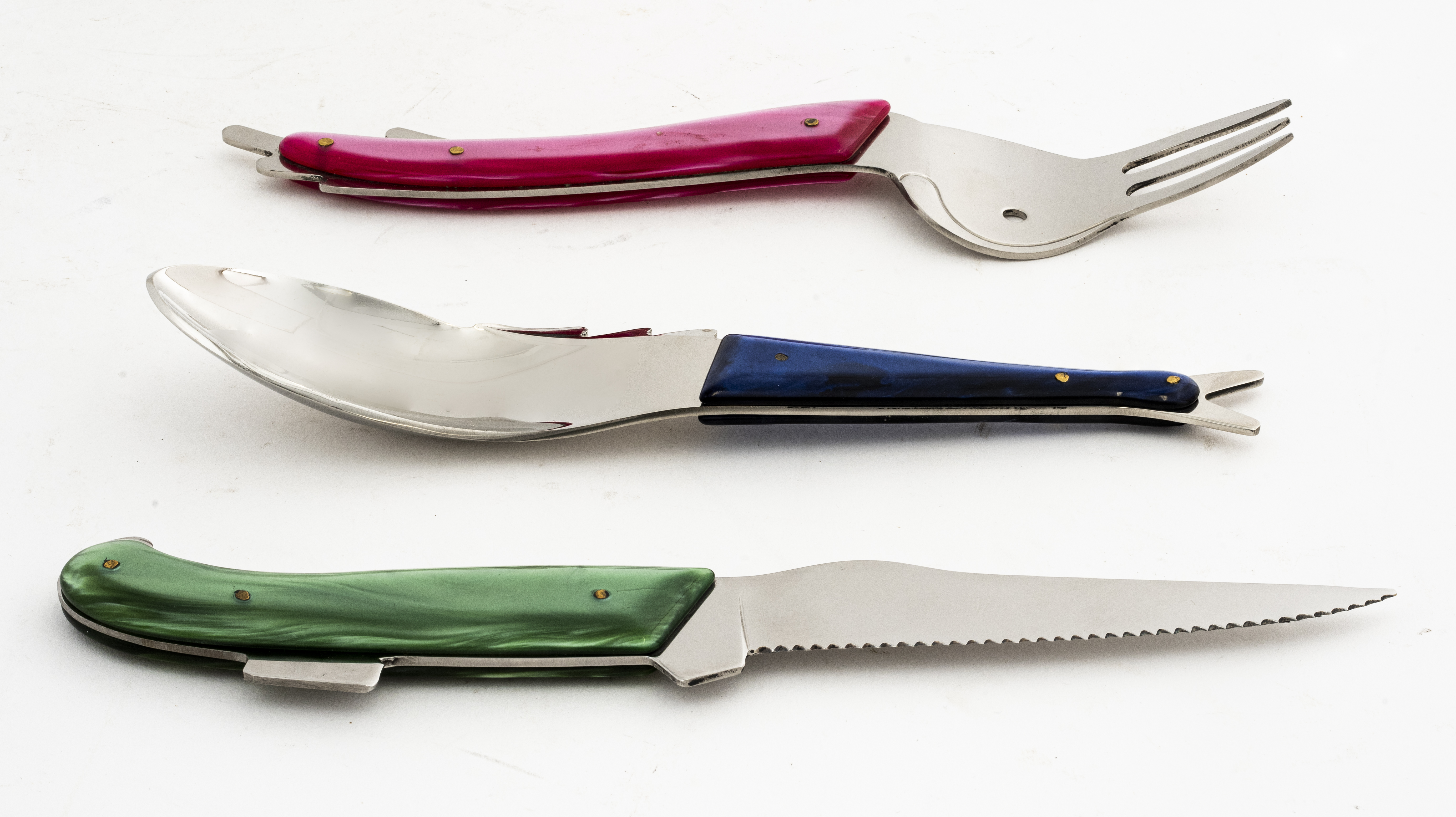 ANIMAL-SHAPED COLORFUL SERVING