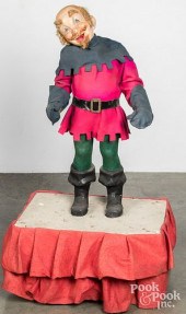 ANIMATED SANTA'S HELPER STORE