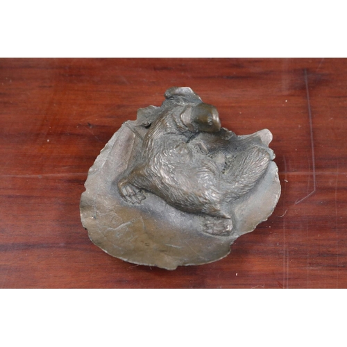 Anna Eggert, platypus figure