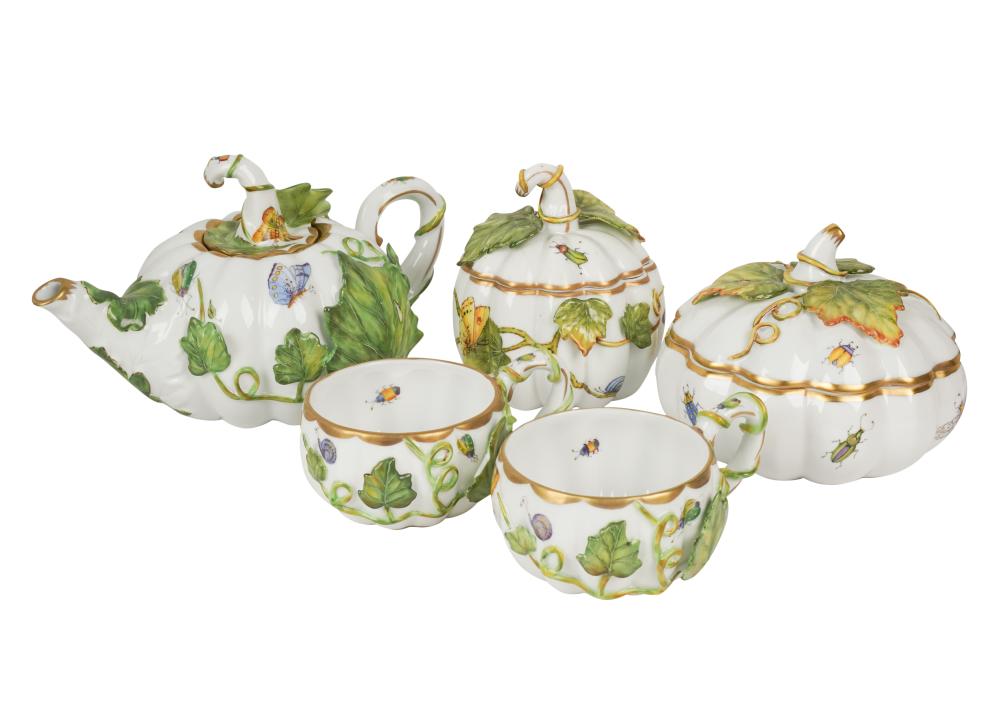 ANNA WEATHERLEY PORCELAIN