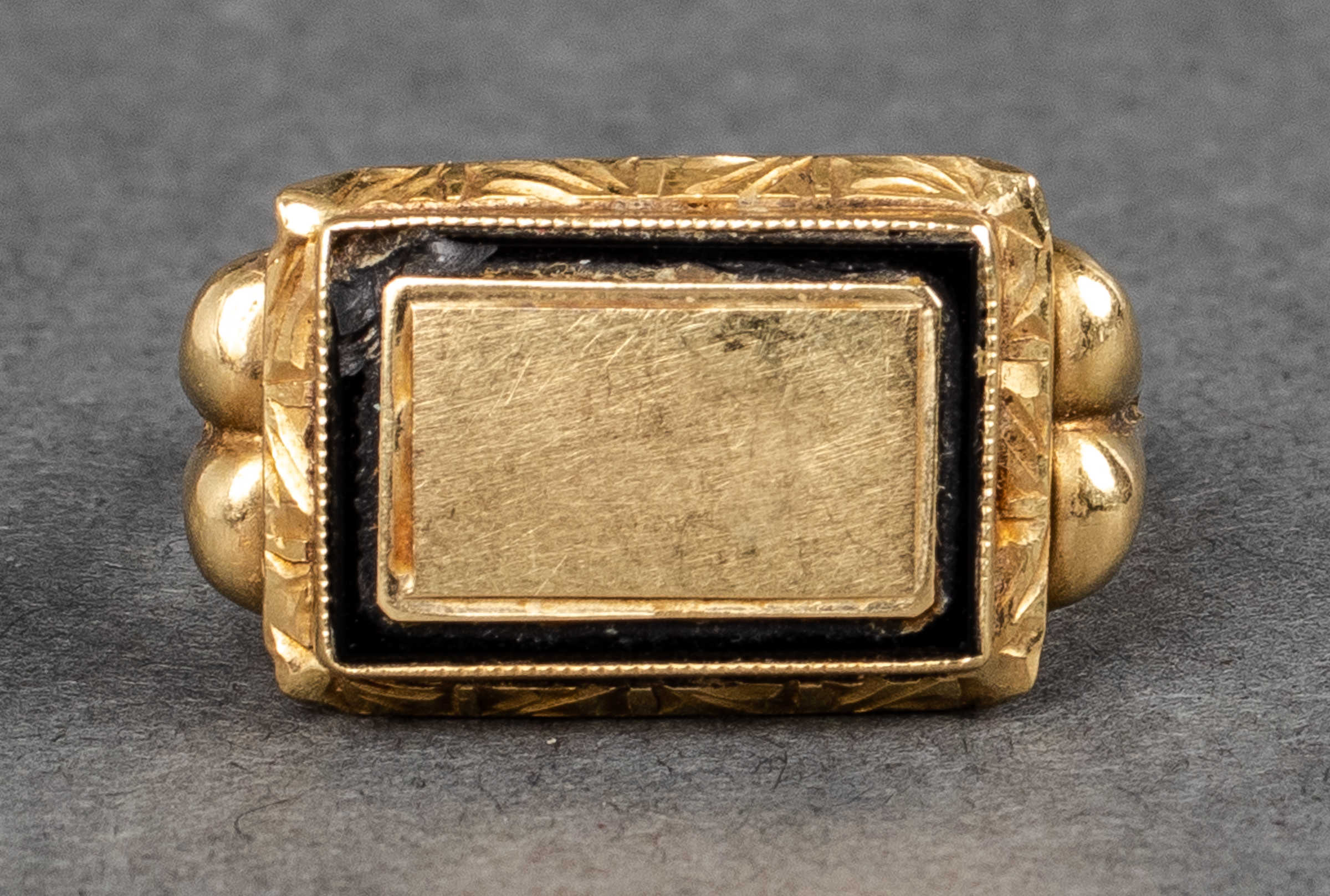 ANTIQUE 14K YELLOW GOLD & ONYX