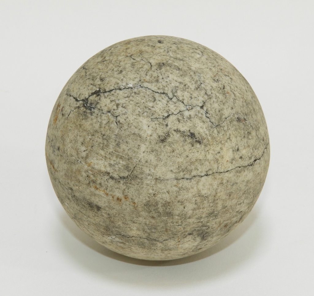 ANTIQUE 2 3/4" SOLID ROUND SHOT