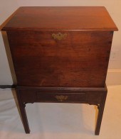 ANTIQUE AMERICAN CELLARETTE ON