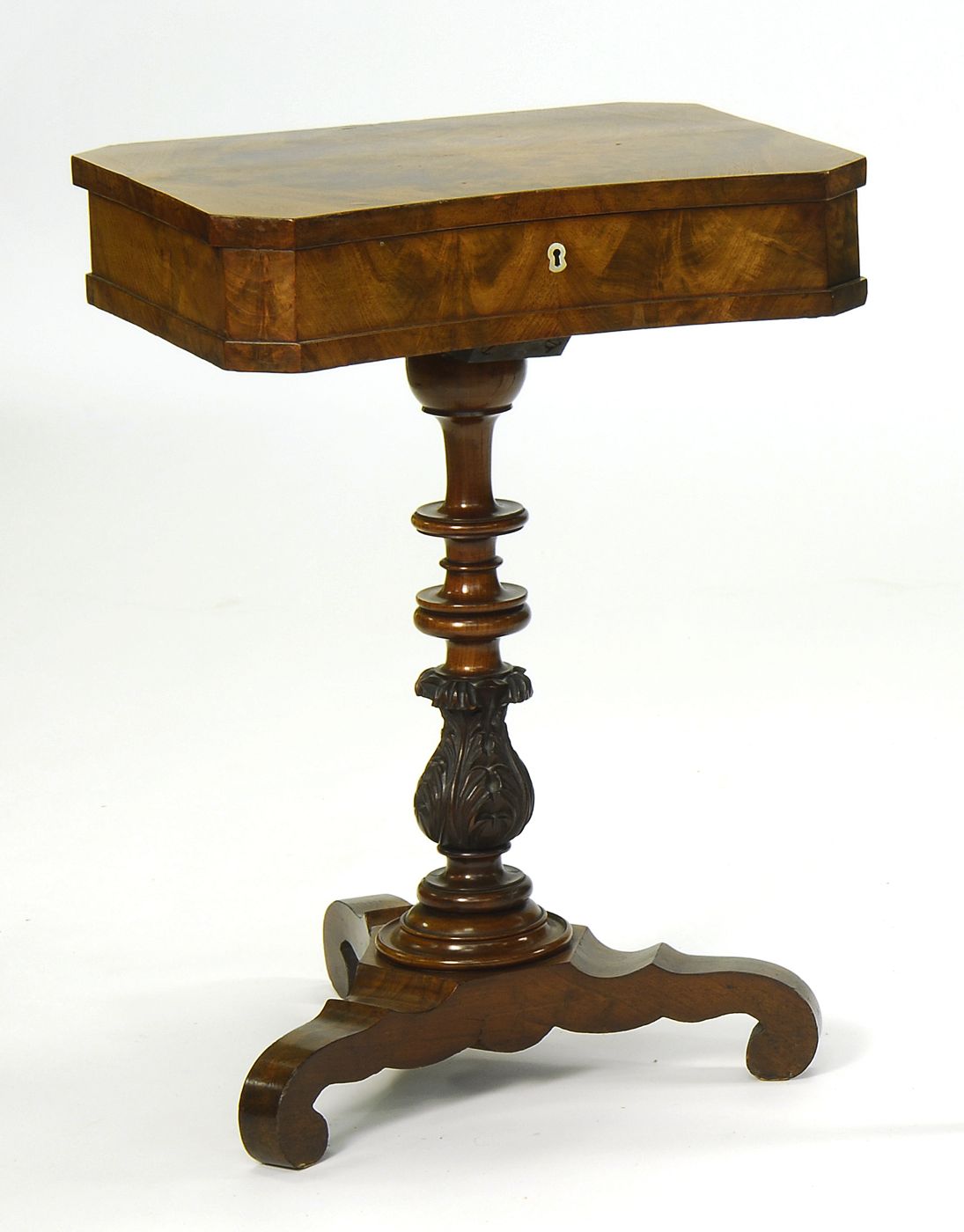 ANTIQUE AMERICAN FEDERAL SEWING