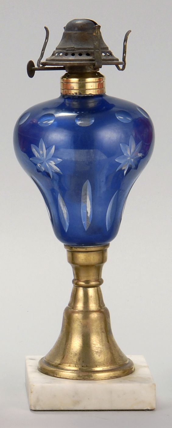 ANTIQUE AMERICAN GLASS OIL LAMP19th