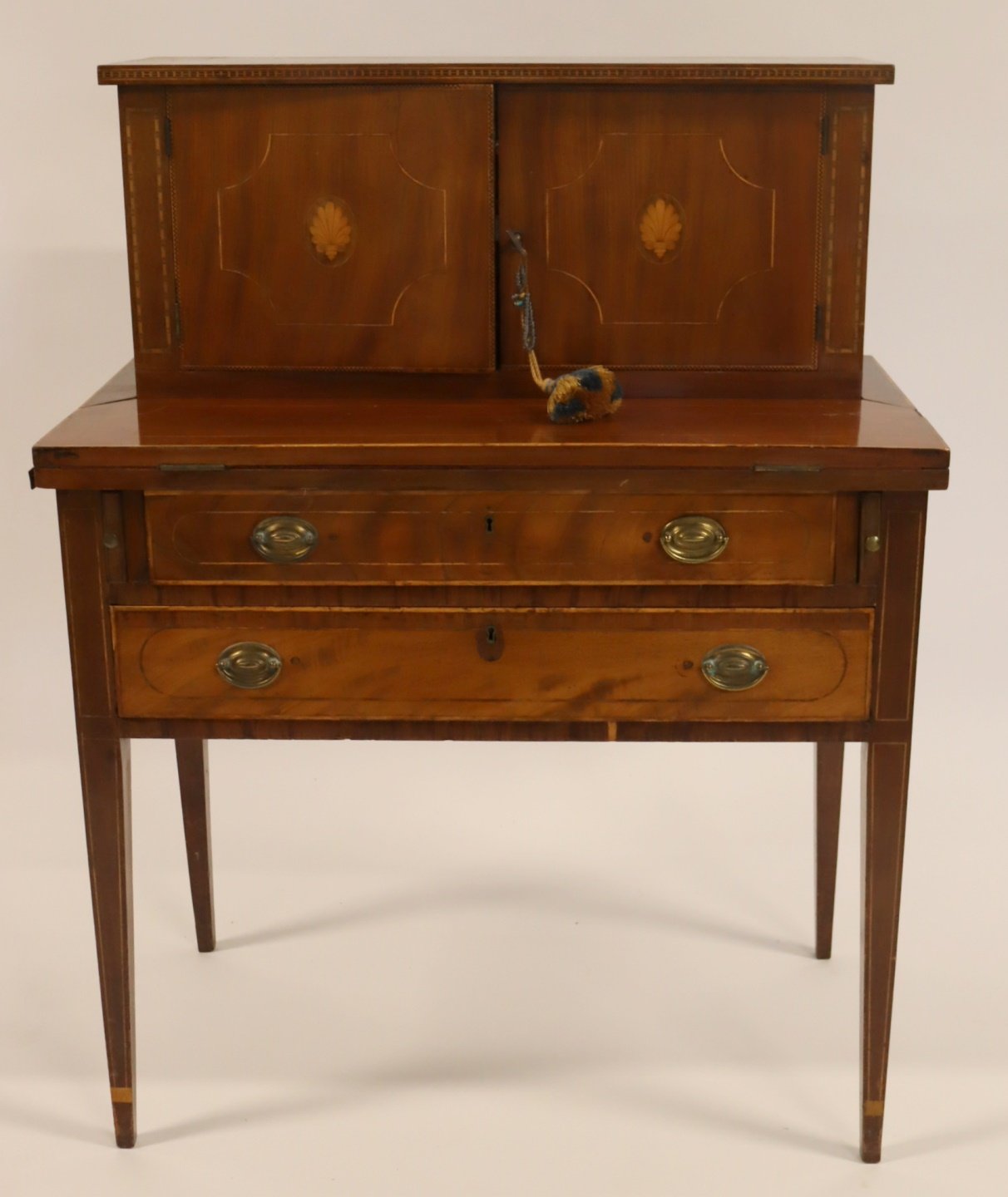 ANTIQUE AMERICAN MAHOGANY