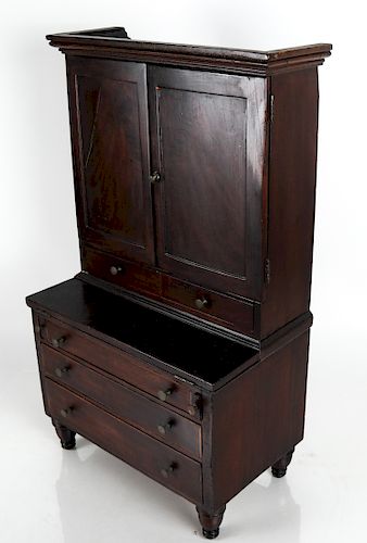 ANTIQUE AMERICAN SALESMAN'S