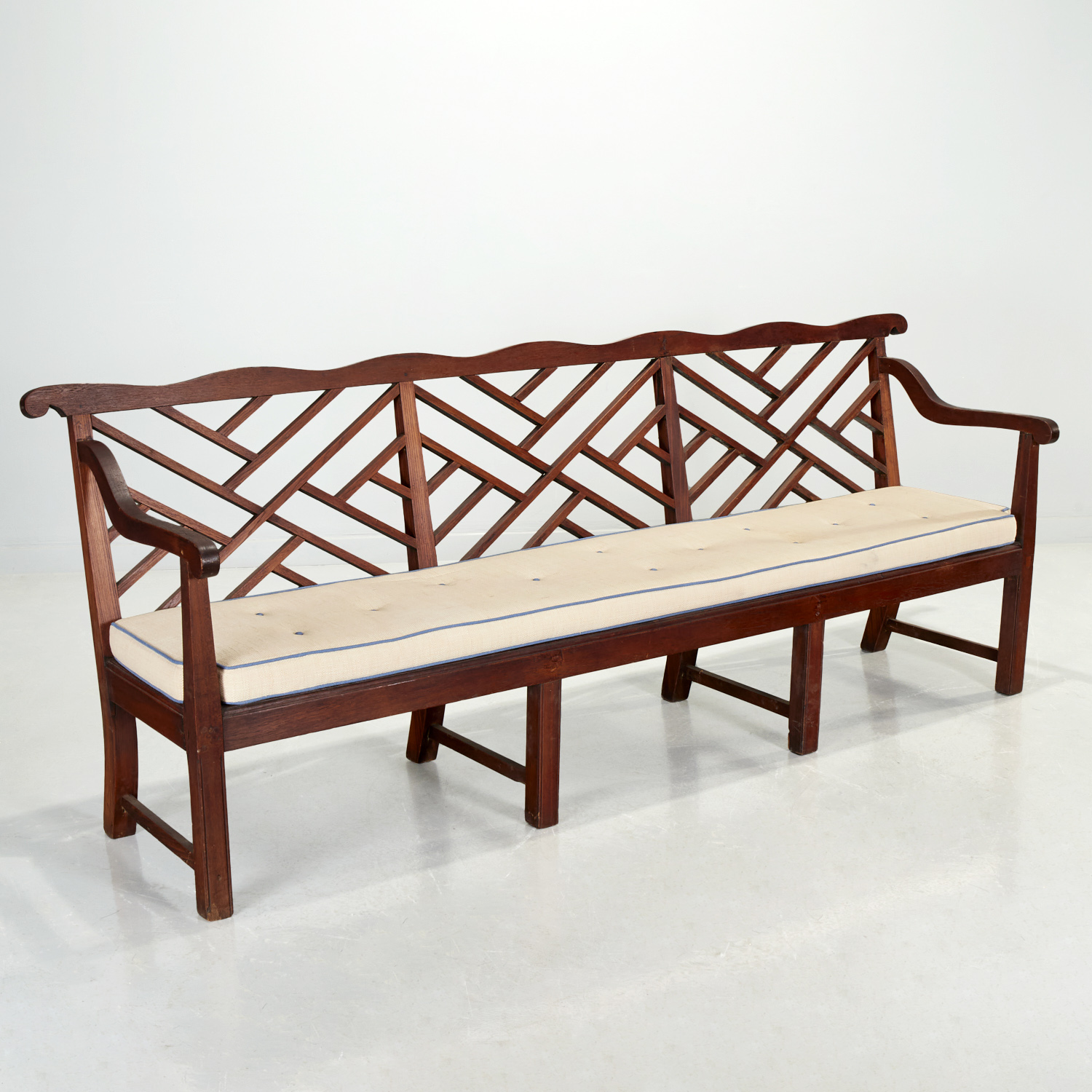 ANTIQUE ANGLO-INDIAN TEAKWOOD