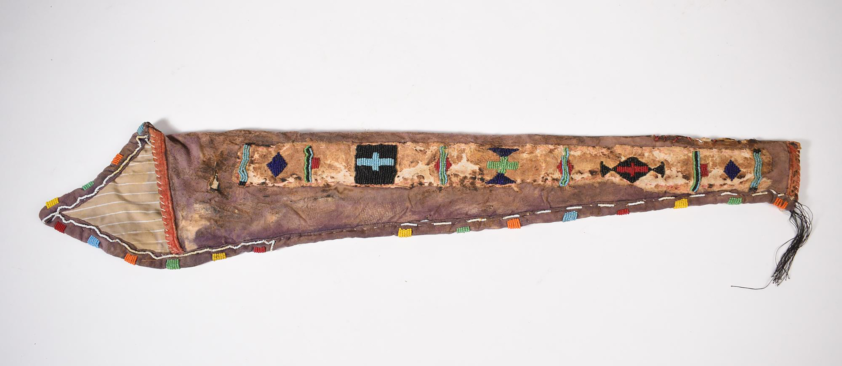 ANTIQUE ARAPAHO INDIAN BEADED RIFLE