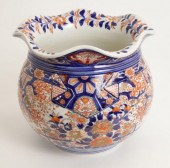 ANTIQUE ASIAN IMARI CACHE POT,