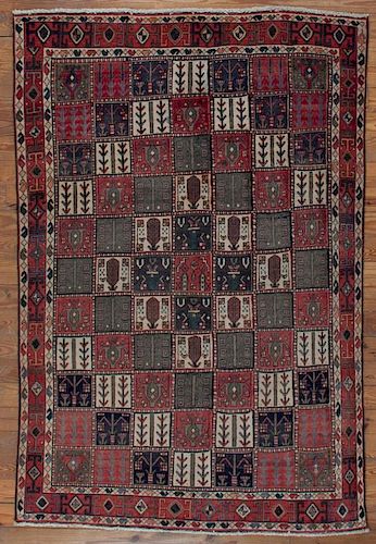ANTIQUE BAKHTIARI 9'10" X 10'5"
