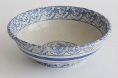 ANTIQUE BLUE AND WHITE SPONGEW
