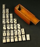 ANTIQUE BOXED SET OF BONE AND