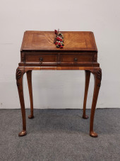 ANTIQUE BURLED WOOD WRITING DE